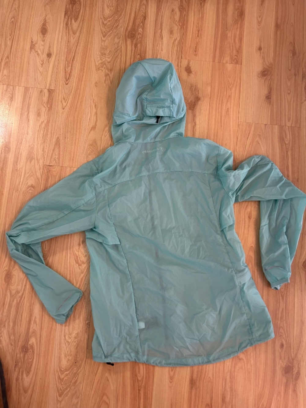 Backcountry.com Women’s Packable Windbreaker - Picture 2 of 4